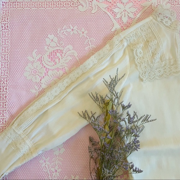 Lacy Vintage Blouse Gunne Sax vibes - Picture 2 of 6
